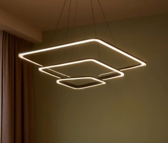 MODERN PİRAMİT KARE LED AVİZE